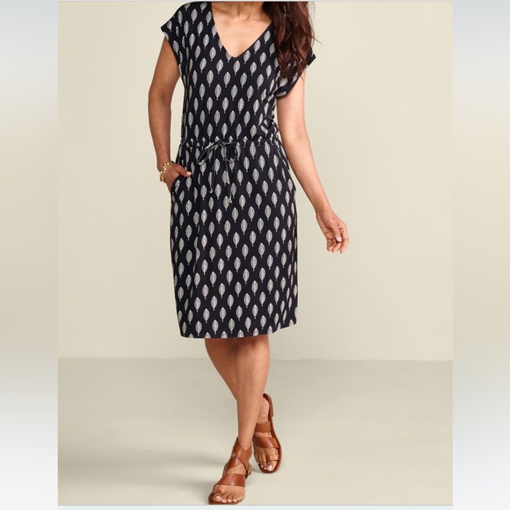 Soft Surroundings Black and White short Sleeve Dress